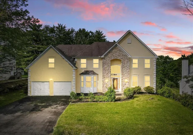 2nd image of 2358 Snapdragon Pt, East Stroudsburg, PA 18301 | MLS# PM-133857