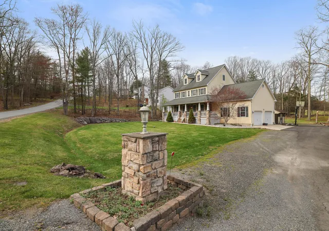 Photo 66 of Single family home for sale at 118 Hollow Dr, Stroudsburg, PA 18360 | MLS# PM-131583 | Listing updated on 2025-05-17