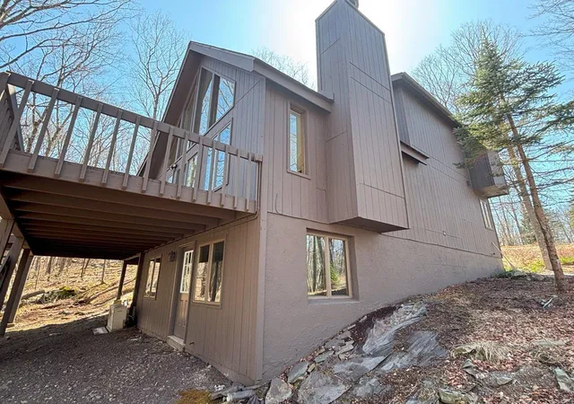 Homes for sale in Gouldsboro, PA | 113 Mountainside Dr, Gouldsboro, PA 18424 | MLS# PM-131545