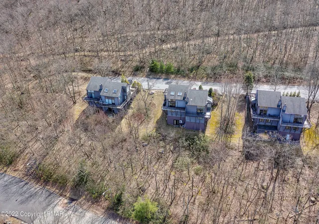 Photo 4 of Townhouse for sale at 269 Big Pocono Pass, Tannersville, PA 18372 | MLS# PM-131456 | Listing updated on 2026-04-08