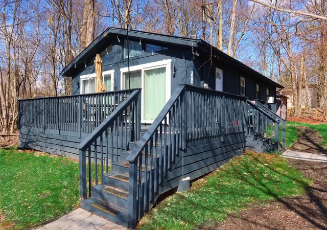 Photo 1 of Single family home for sale at 5306 Ledgewood Dr, Tobyhanna, PA 18466 | MLS# PM-131650 | Listing updated on 2025-07-18