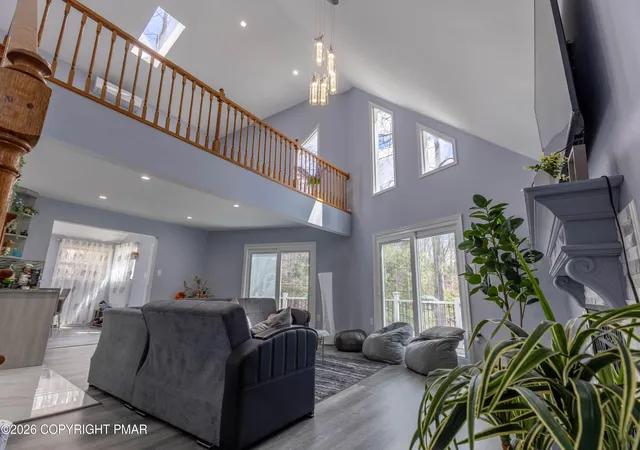 Photo 4 of Single family home for sale at 419 Quaker Ct, Pocono Lake, PA 18347 | MLS# PM-131689 | Listing updated on 2026-05-04