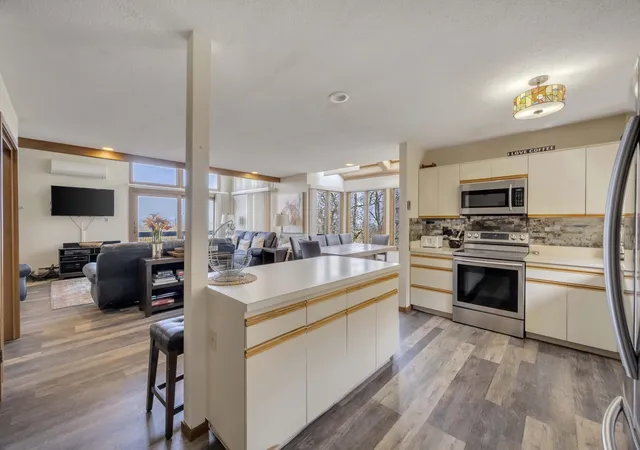 Photo 3 of Townhouse for sale at 277 Overlook Way, Tannersville, PA 18372 | MLS# PM-131706 | Listing updated on 2026-02-15