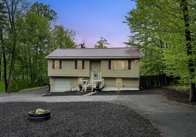 Photo 1 of Single family home for sale at 2787 Pocono Cir, Bartonsville, PA 18321 | MLS# PM-131894 | Listing updated on 2025-10-11