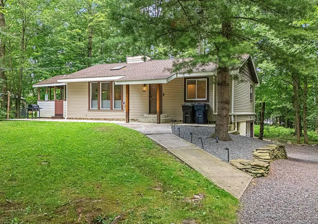 Homes for sale in Blakeslee, PA | 113 Birchwood Rd, Blakeslee, PA 18610 | MLS# PM-131943