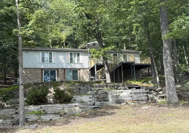 Photo 1 of Single family home for sale at 163 Radcliff Rd, Bushkill, PA 18324 | MLS# PM-132088 | Listing updated on 2025-10-03