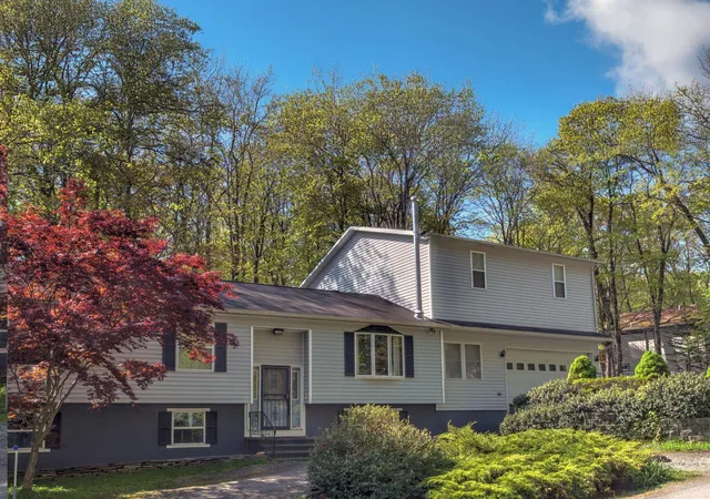 Photo 34 of Single family home for sale at 9105 Belvedere Rd, Tobyhanna, PA 18466 | MLS# PM-132170 | Listing updated on 2025-09-15