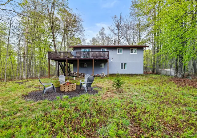 Homes for sale in Gouldsboro, PA | 19 Conservancy Ct, Gouldsboro, PA 18424 | MLS# PM-132228