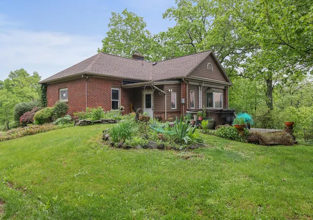 Photo 2 of Sale Pending at 5245 Glenbrook Rd, Stroudsburg, PA 18360 | MLS# PM-132334 | Listing updated on 2025-08-14