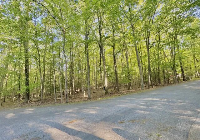 5th image of 19 Princess Ln, Stroudsburg, PA 18360 | MLS# PM-132365