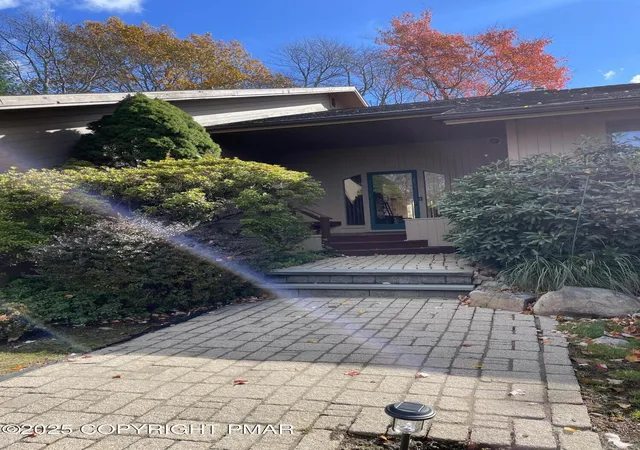 Photo 2 of Single family home for sale at 96 Wolf Hollow Rd, Lake Harmony, PA 18624 | MLS# PM-132404 | Listing updated on 2025-10-26
