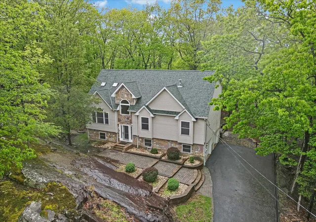 Photo 2 of Single family home for sale at 2330 Burntwood Dr, East Stroudsburg, PA 18301 | MLS# PM-132412 | Listing updated on 2025-12-01
