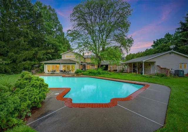 1st image of 938 Meadow Cir, Bethlehem, PA 18017 | MLS# PM-133343