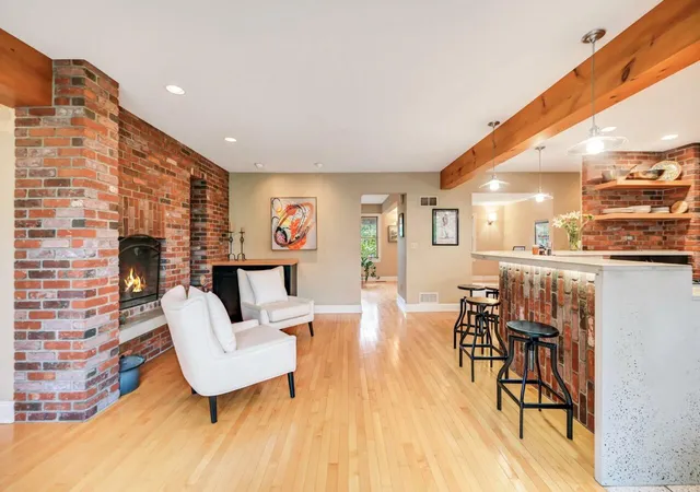 Photo 3 of Single family home for sale at 938 Meadow Cir, Bethlehem, PA 18017 | MLS# PM-133343 | Listing updated on 2025-12-31