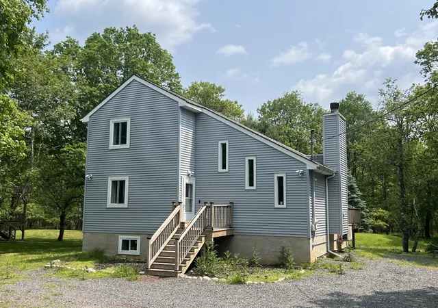Photo 2 of Single family home for sale at 62 Whitman Ln, Albrightsville, PA 18210 | MLS# PM-132764 | Listing updated on 2025-12-06
