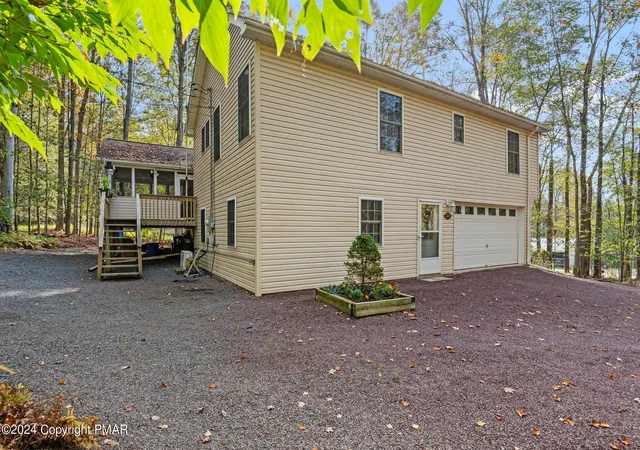 Photo 2 of Single family home for sale at 104 Merriment Ln, Blakeslee, PA 18610 | MLS# PM-132768 | Listing updated on 2025-06-02
