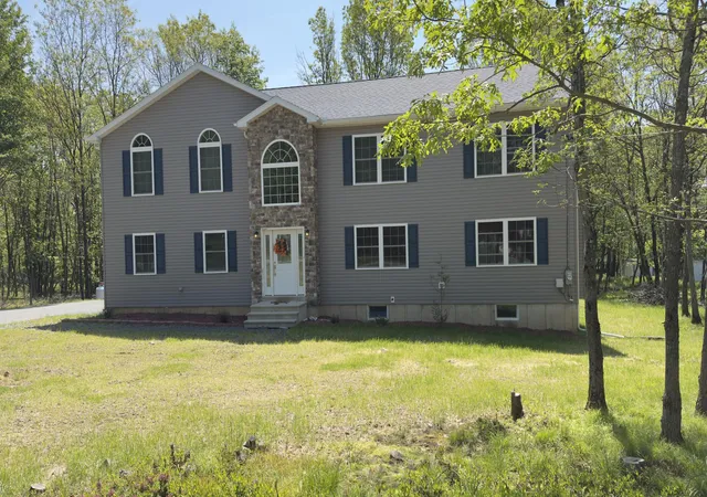 Photo 2 of Single family home for sale at 2292 Bismark Rd, Blakeslee, PA 18610 | MLS# PM-132946 | Listing updated on 2025-08-26