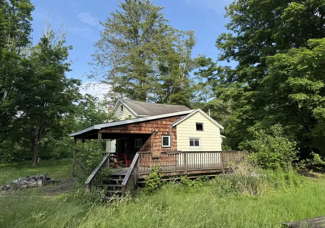 Photo 2 of Single family home for sale at 1177 Viaduct St, Susquehanna, PA 18847 | MLS# PM-132991 | Listing updated on 2025-11-19