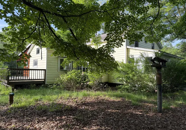 Photo 5 of Single family home for sale at 1177 Viaduct St, Susquehanna, PA 18847 | MLS# PM-132991 | Listing updated on 2025-11-19