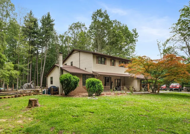 Photo 1 of Single family home for sale at 150 Longwoods Dr, Saylorsburg, PA 18353 | MLS# PM-133390 | Listing updated on 2025-07-17