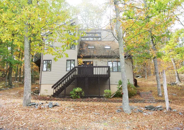 Photo 1 of Single family home for sale at 119 Sterling Cir, Bushkill, PA 18324 | MLS# PM-133404 | Listing updated on 2025-09-29