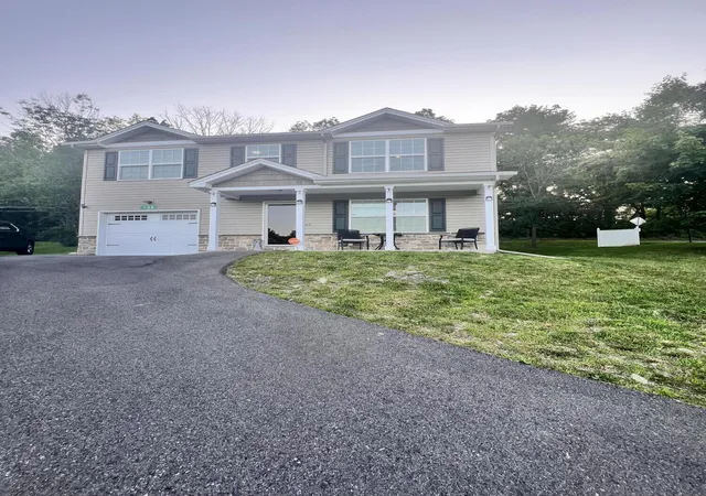 Homes for sale in Stroudsburg, PA | 108 Holmgren Dr Dr, Stroudsburg, PA 18360 | MLS# PM-133440