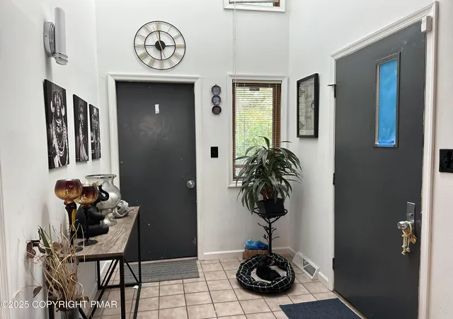 4th image of 41 Sky View Dr #D, East Stroudsburg, PA 18302 | MLS# PM-134700