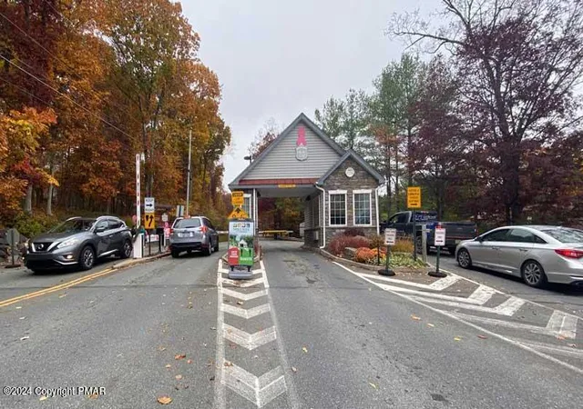 Homes for sale in Bushkill, PA | Lot -990 Canterbury Rd, Bushkill, PA 18324 | MLS# PM-133491