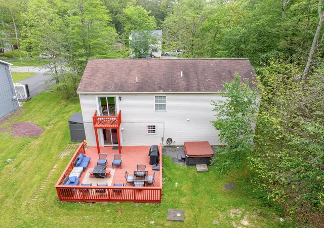 Photo 3 of Single family home for sale at 6146 Horatio Rd, Tobyhanna, PA 18466 | MLS# PM-133541 | Listing updated on 2025-07-02