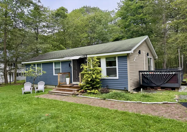 Photo 1 of Single family home for sale at 1110 Lehigh Cir, Tobyhanna, PA 18466 | MLS# PM-133569 | Listing updated on 2025-08-29
