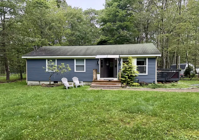 Photo 2 of Single family home for sale at 1110 Lehigh Cir, Tobyhanna, PA 18466 | MLS# PM-133569 | Listing updated on 2025-08-29