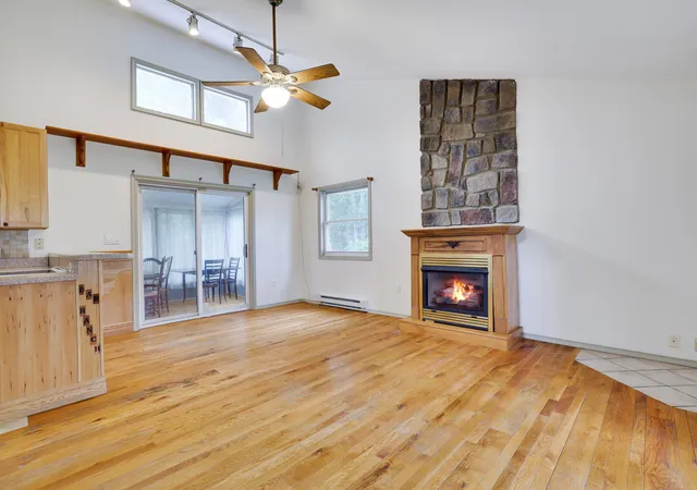 Photo 3 of Single family home for sale at 6433 Marvin Gdns Dr, Tobyhanna, PA 18466 | MLS# PM-133719 | Listing updated on 2025-08-18