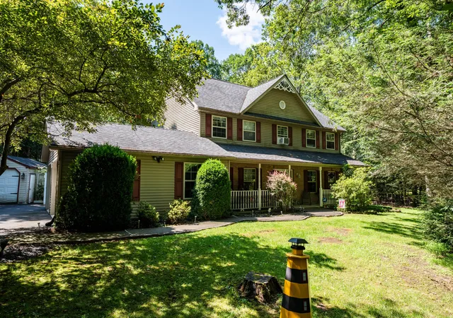 Photo 1 of Single family home for sale at 9 Hickory Dr, East Stroudsburg, PA 18301 | MLS# PM-133735 | Listing updated on 2026-03-01
