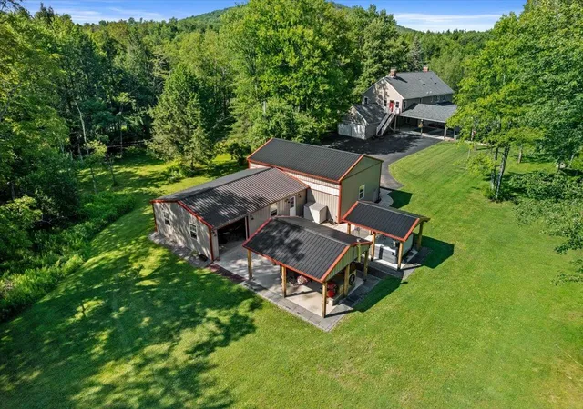 Photo 1 of Single family home for sale at 144 Crosstown Hwy, Union Dale, PA 18470 | MLS# PM-133912 | Listing updated on 2025-09-24