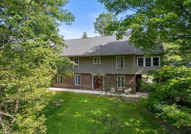 Photo 5 of Single family home for sale at 144 Crosstown Hwy, Union Dale, PA 18470 | MLS# PM-133912 | Listing updated on 2025-09-24