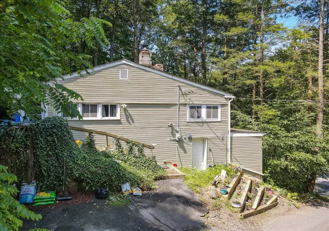 3rd image of 6680 Haasadahl Rd, Allentown, PA 18106 | MLS# PM-133870