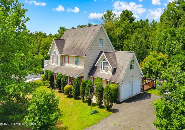 Photo 1 of Single family home for sale at 2247 Reo Dr, Effort, PA 18330 | MLS# PM-134013 | Listing updated on 2025-11-04