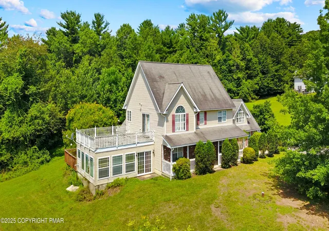 Photo 2 of Single family home for sale at 2247 Reo Dr, Effort, PA 18330 | MLS# PM-134013 | Listing updated on 2025-11-04