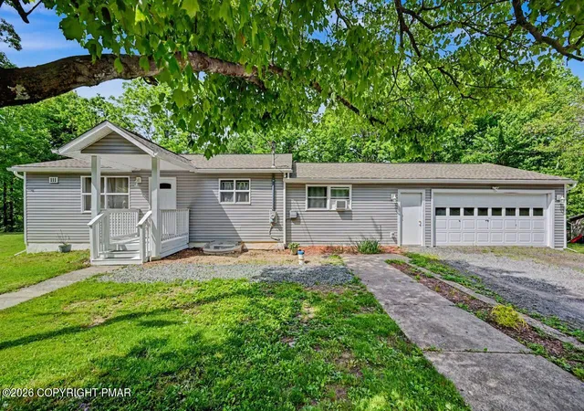 Homes for sale in Cresco, PA | 111 Upper Grandview Road, Cresco, PA 18326 | MLS# PM-142039