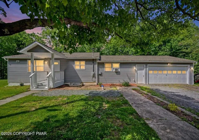 Homes for sale in Cresco, PA | 111 Upper Grandview Road, Cresco, PA 18326 | MLS# PM-142039