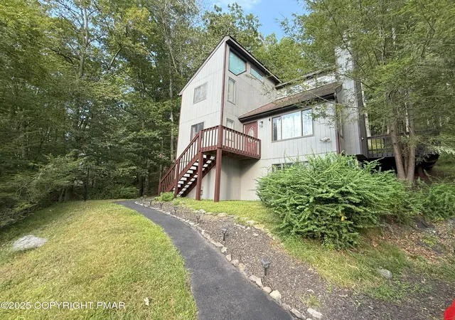 Photo 1 of Single family home for sale at 6271 Decker Rd, Bushkill, PA 18324 | MLS# PM-134805 | Listing updated on 2025-08-20