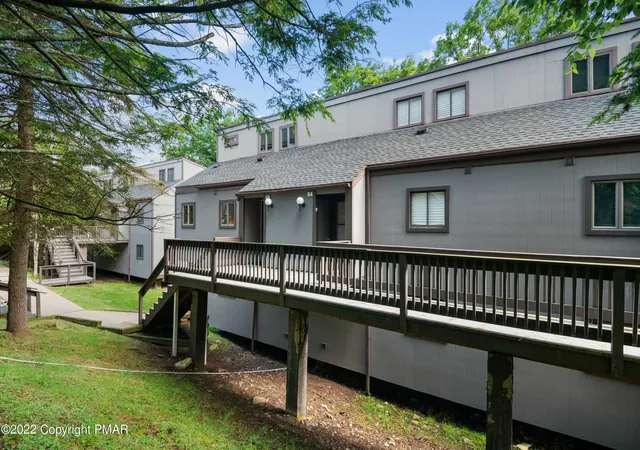 Homes for sale in Tannersville, PA | 54 Slalom Way, Tannersville, PA 18372 | MLS# PM-134048
