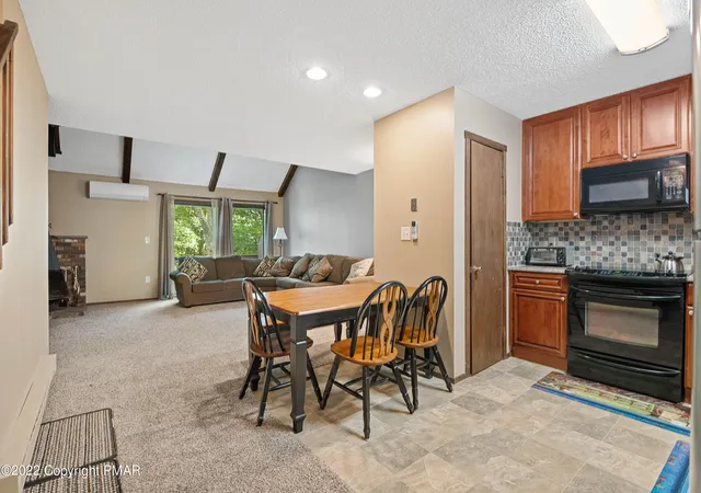 Homes for sale in Tannersville, PA | 54 Slalom Way, Tannersville, PA 18372 | MLS# PM-134048