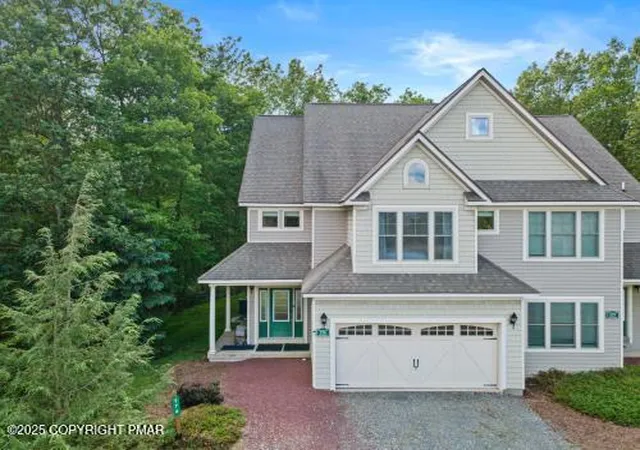 Photo 1 of Single family home for sale at 176 Hawthorne Ct, Tannersville, PA 18372 | MLS# PM-134077 | Listing updated on 2025-09-23