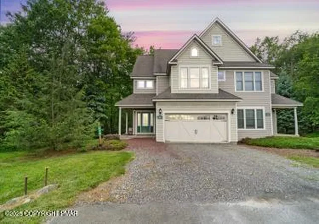 Photo 2 of Single family home for sale at 176 Hawthorne Ct, Tannersville, PA 18372 | MLS# PM-134077 | Listing updated on 2025-09-23