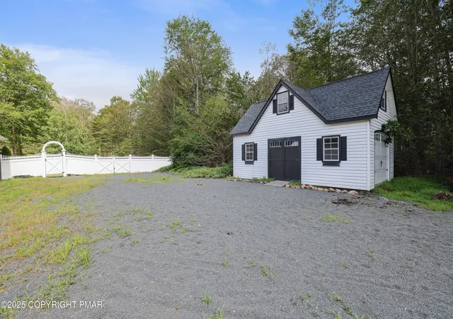 Photo 42 of Single family home for sale at 343 High Country Dr, Blakeslee, PA 18610 | MLS# PM-134254 | Listing updated on 2025-12-22
