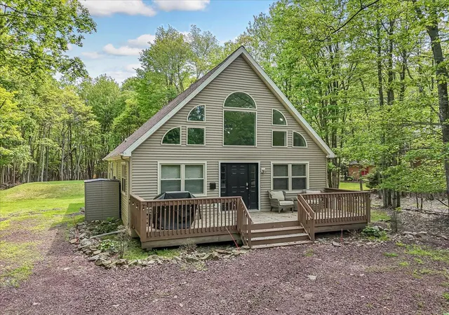 Photo 1 of Single family home for sale at 186 Brier Crest Rd, Blakeslee, PA 18610 | MLS# PM-134251 | Listing updated on 2025-09-16