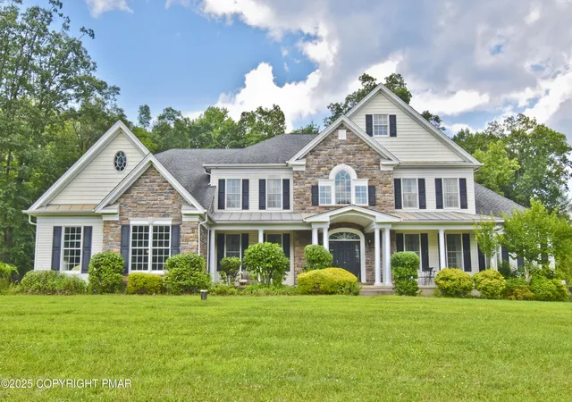 Photo 68 of Single family home for sale at 120 Hampton Dr, Mount Bethel, PA 18343 | MLS# PM-134283 | Listing updated on 2025-08-07