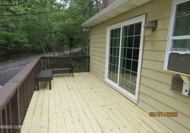 Homes for sale in Blakeslee, PA | 344 Birch Dr, Blakeslee, PA 18610 | MLS# PM-134470