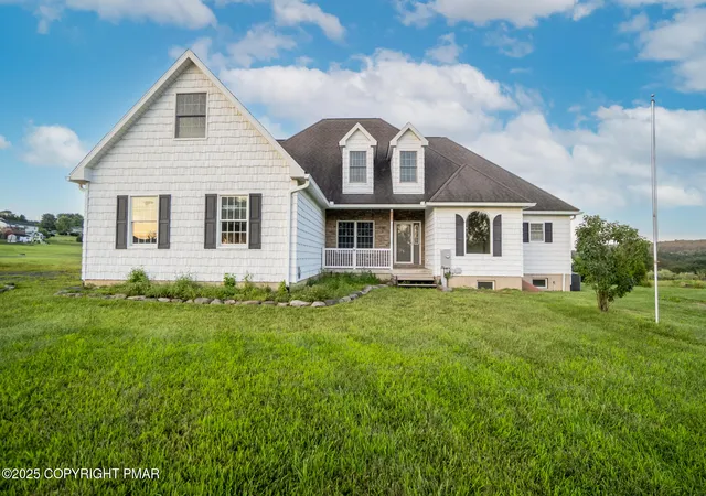Photo 2 of Single Family Residence at 125 Hillview Rd, Kunkletown, PA 18058 | MLS# PM-134392 | | Sold on 2026-03-03